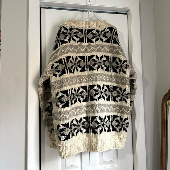 Vintage Wool Knit Sweater - Picture 3 of 7